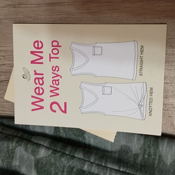 Bobbie Brooks Sz Medium Camo Tank Top - Picture 6 of 13